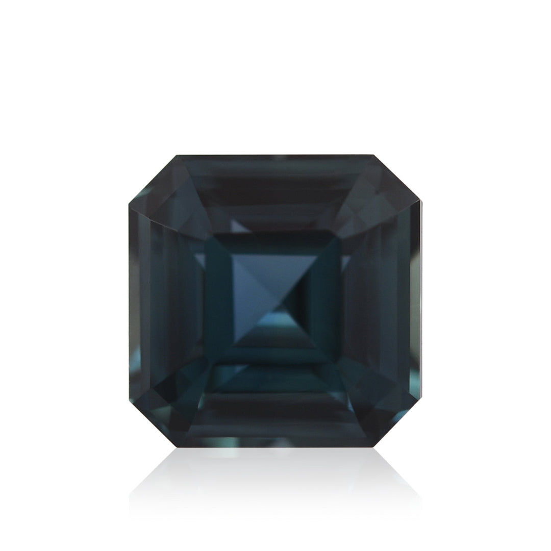 1.54 Carat Green MADAGASCAR Emerald Sapphire