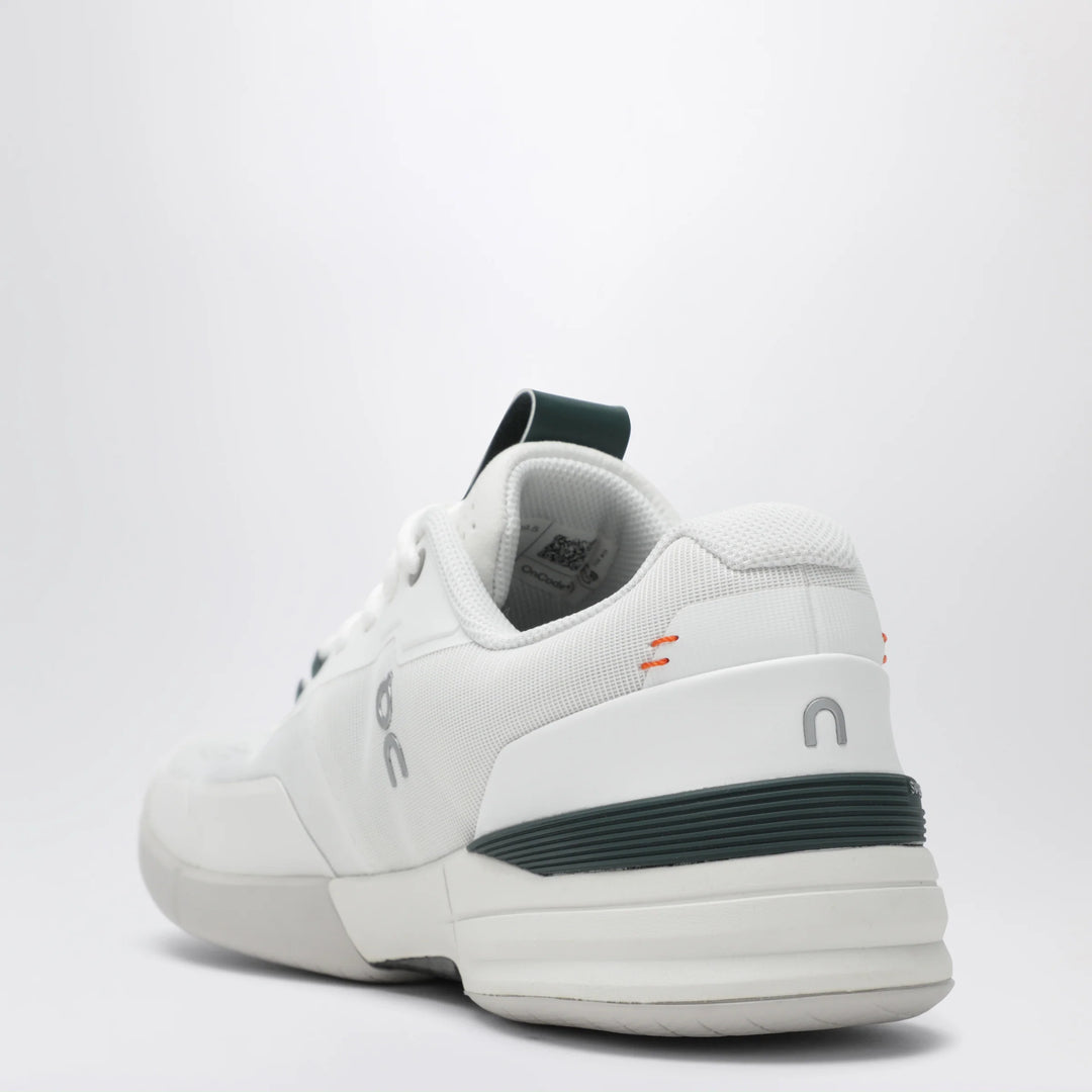 On - THE ROGER Pro tennis shoes in mesh, white/evergreen