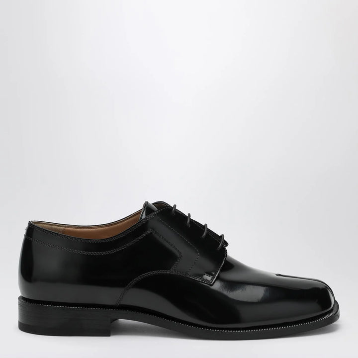 Maison Margiela - Black Tabi lace-up shoe in polished calfskin