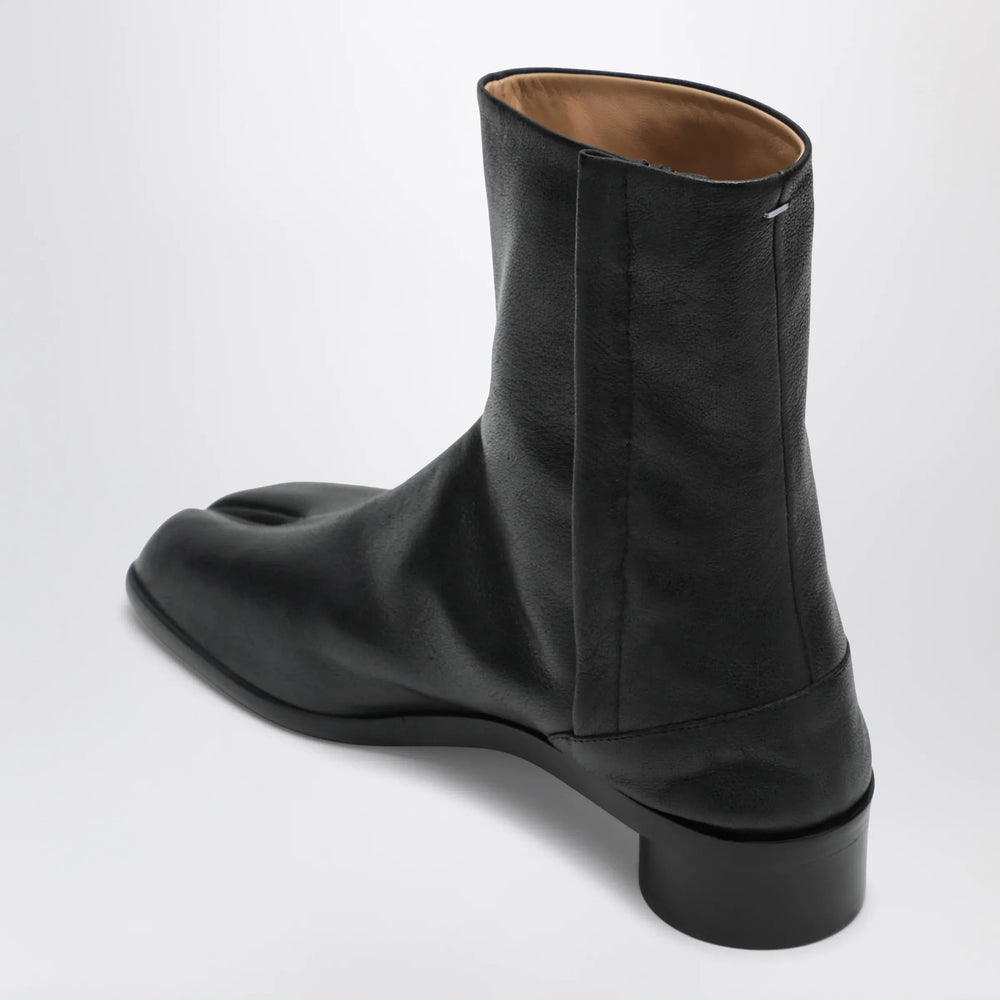 Maison Margiela - Black Leather Tabi Ankle Boots Brand Apparel & Accessories > Shoes